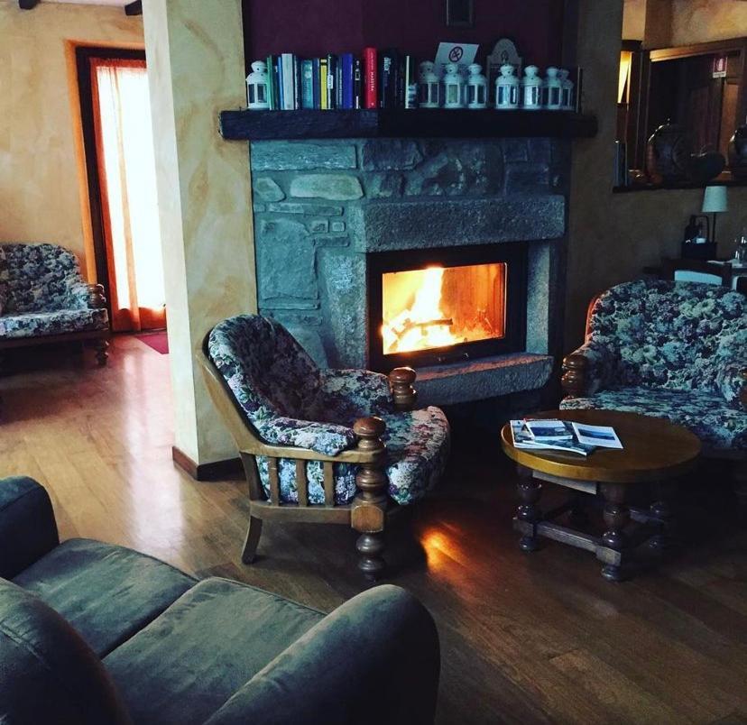 Agriturismo Il Talento Nella Quiete Castiglione dʼIntelvi Exterior foto