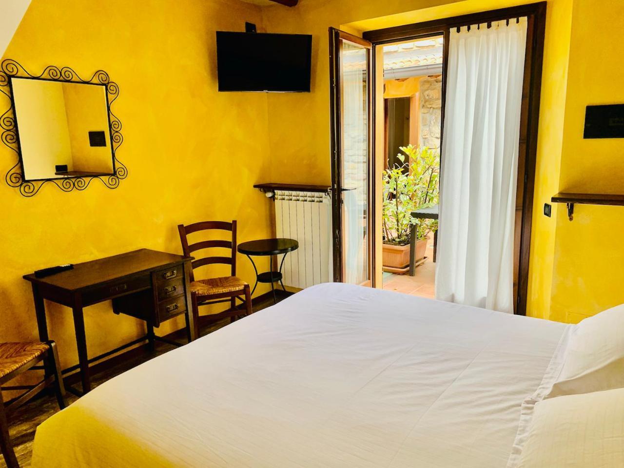Agriturismo Il Talento Nella Quiete Castiglione dʼIntelvi Exterior foto